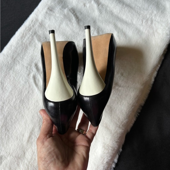 Stuart Weitzman heels, size 7 - Picture 5 of 11